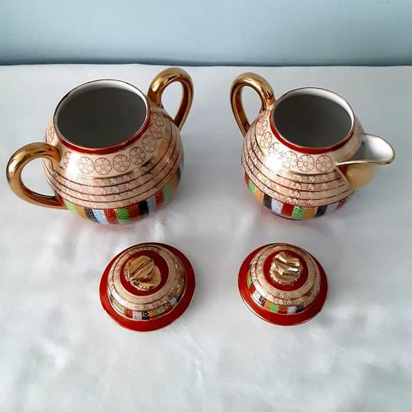 Rare- Made in Occupied Japan, 1000 Faces Design, Lidded Sugar & Creamer Bowl Set - Picture 3 of 10